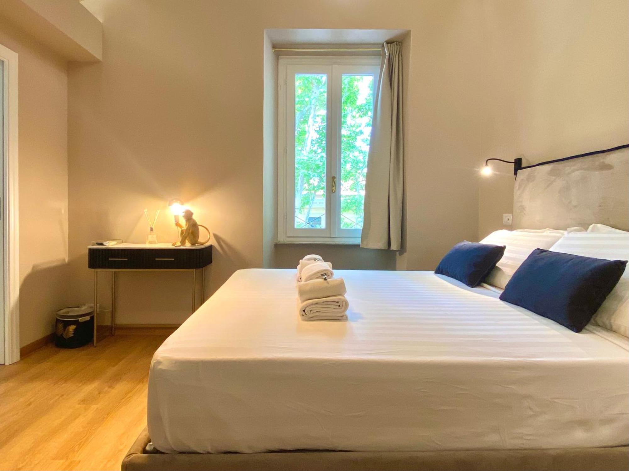 Queen Of Rome Luxury Rooms Экстерьер фото