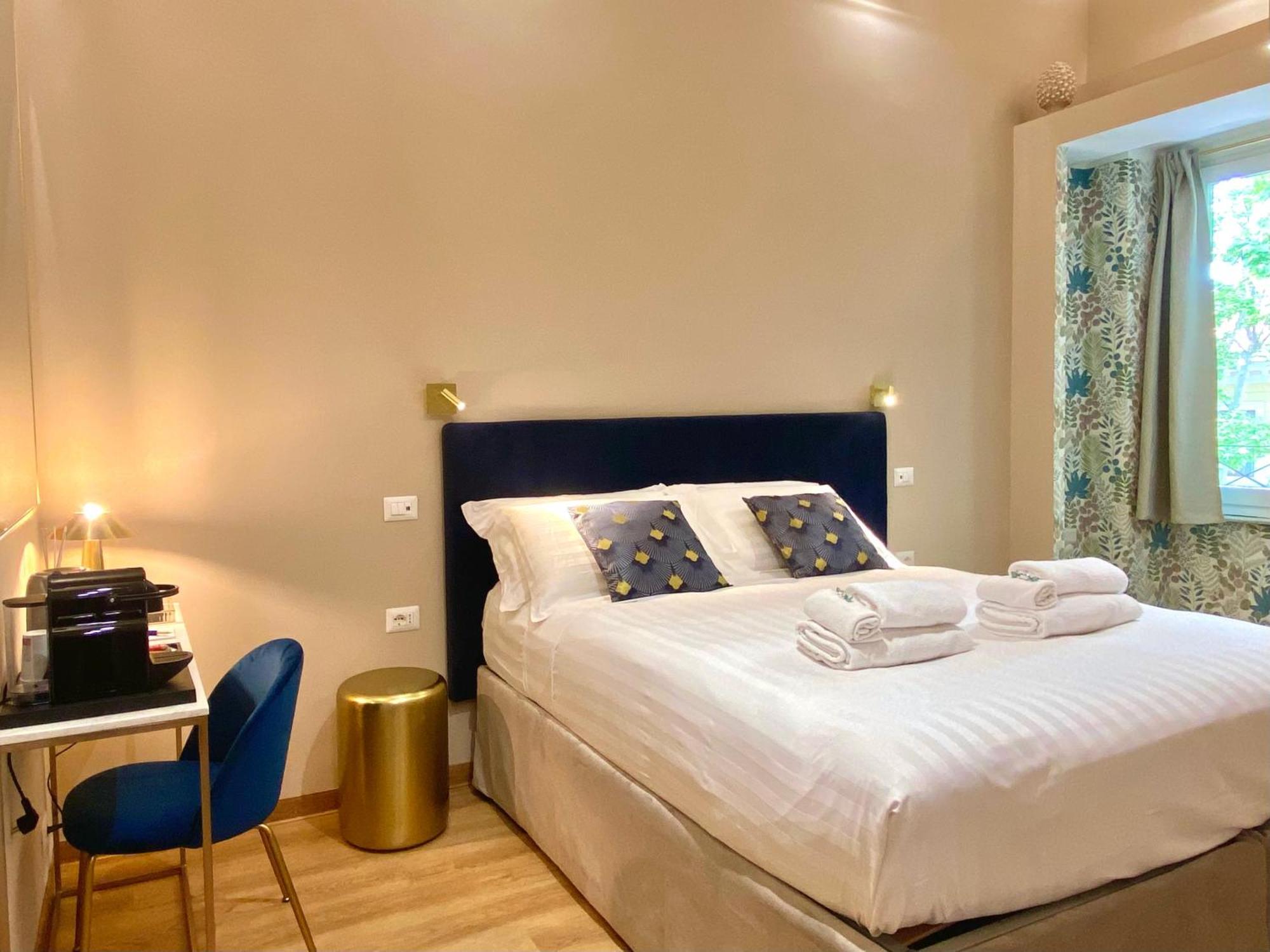 Queen Of Rome Luxury Rooms Экстерьер фото