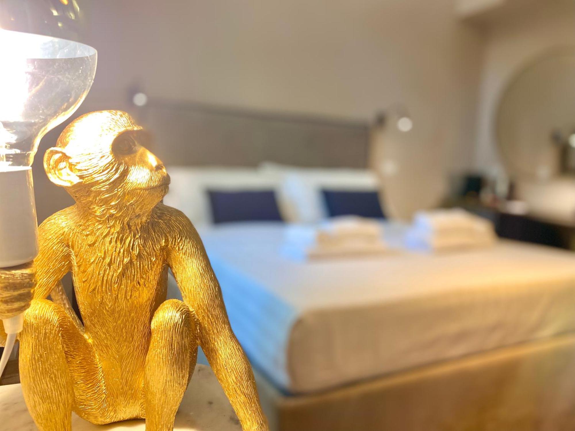 Queen Of Rome Luxury Rooms Экстерьер фото