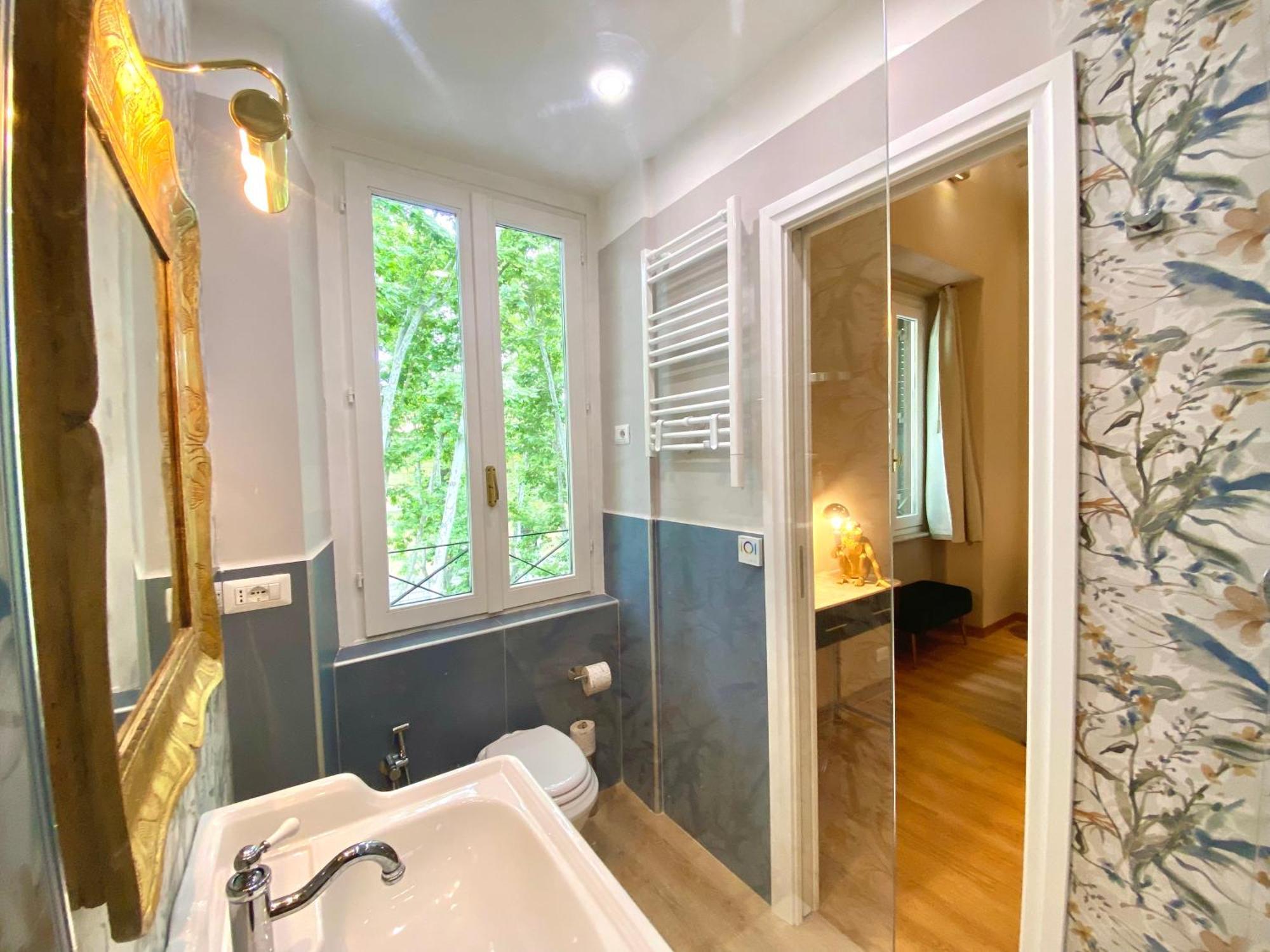 Queen Of Rome Luxury Rooms Экстерьер фото