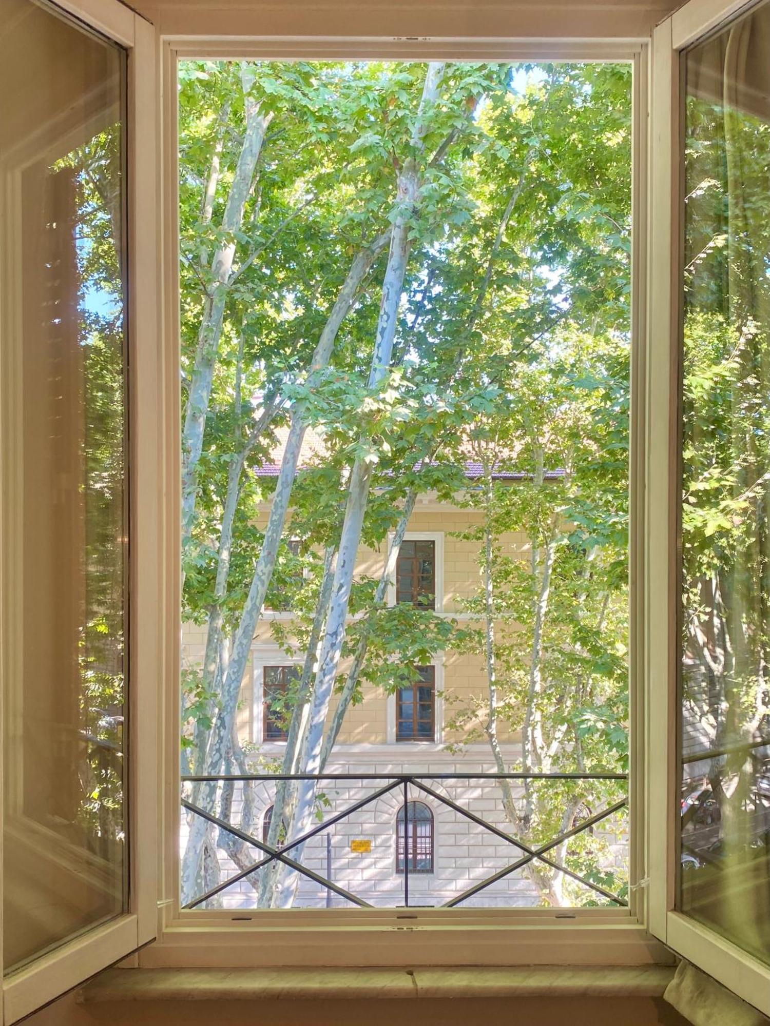 Queen Of Rome Luxury Rooms Экстерьер фото