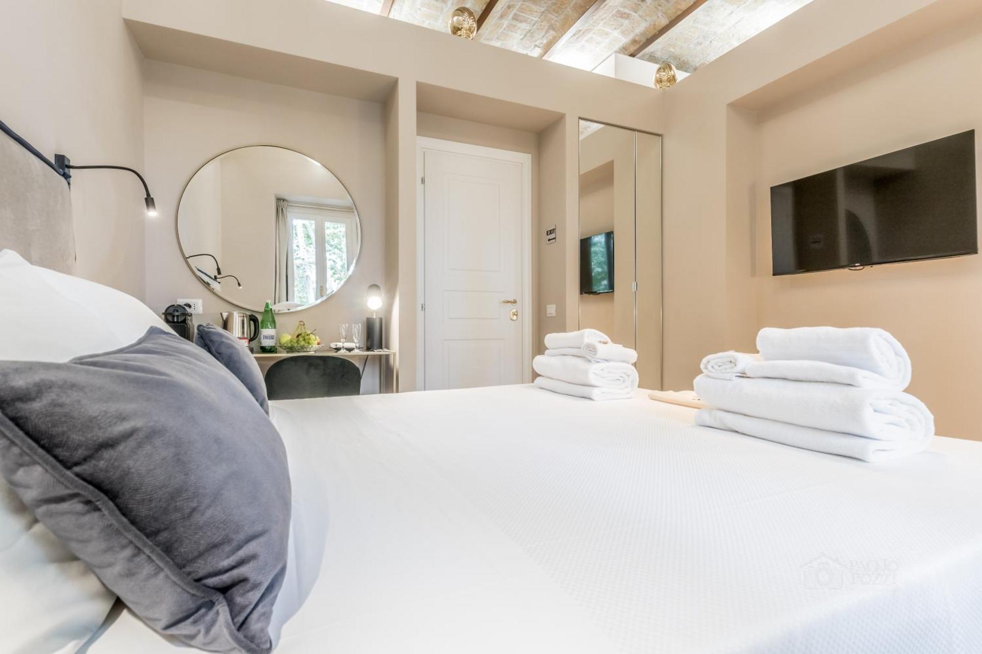 Queen Of Rome Luxury Rooms Экстерьер фото