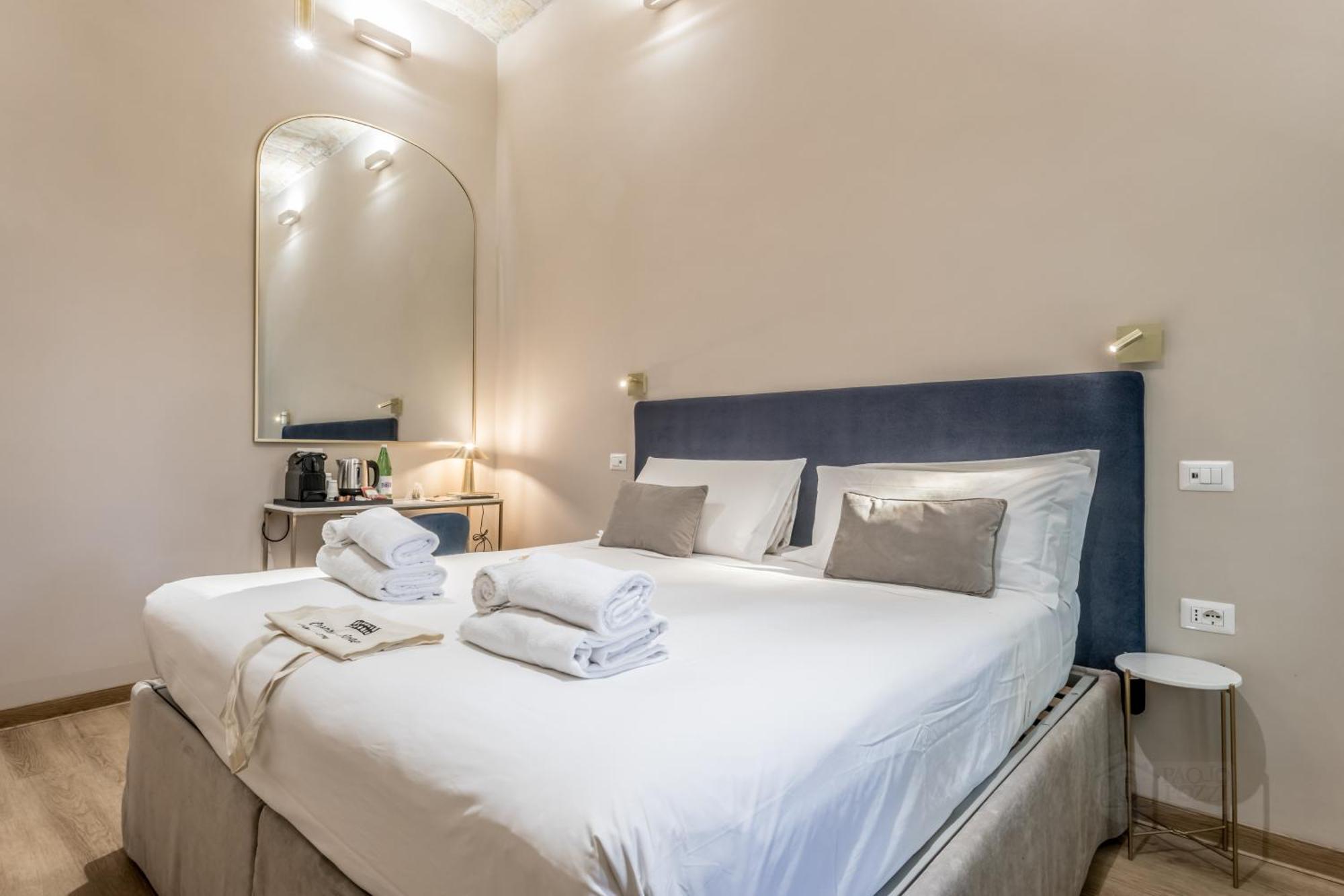 Queen Of Rome Luxury Rooms Экстерьер фото