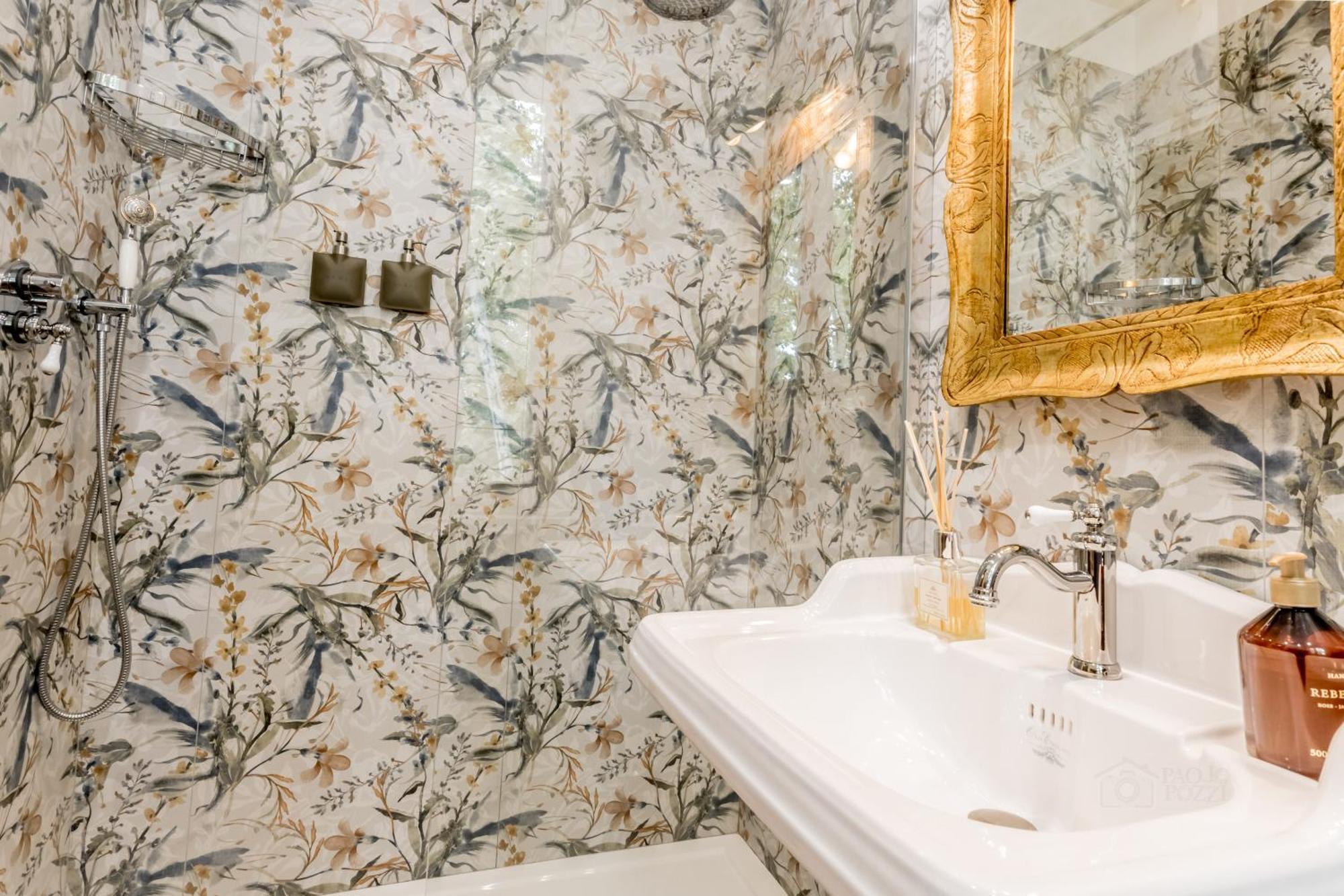 Queen Of Rome Luxury Rooms Экстерьер фото
